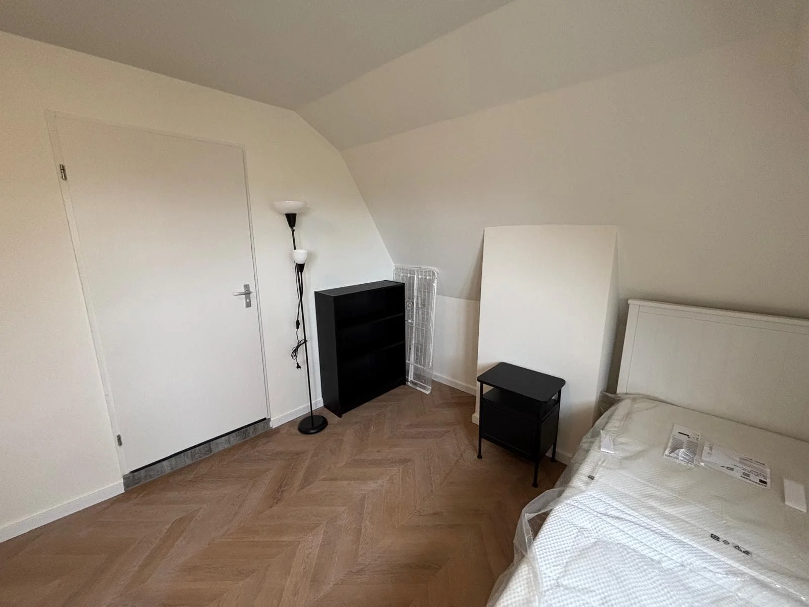 Foto van de Kamer gelegen aan de Loosduinseweg in Den Haag