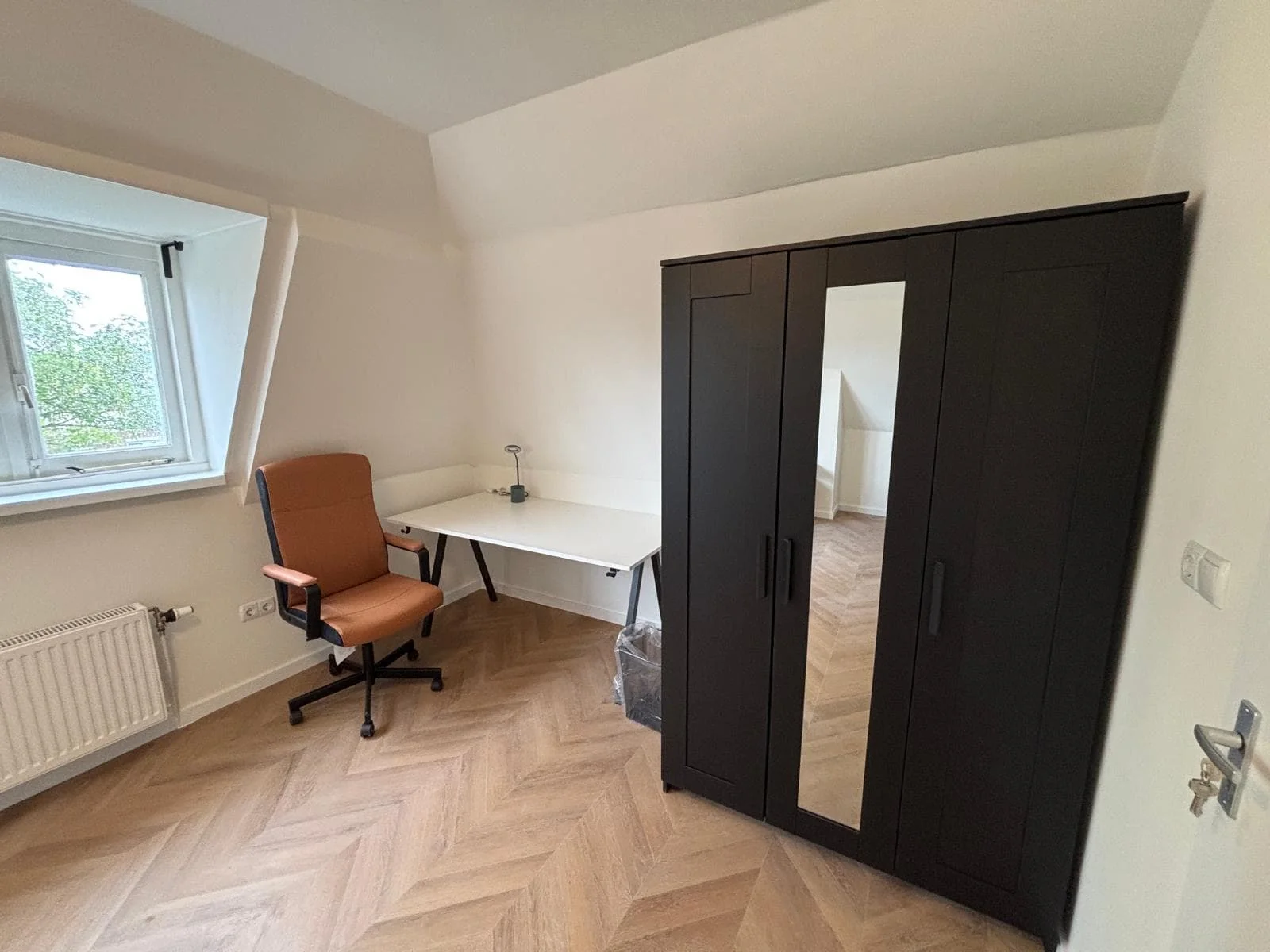 Foto van de Kamer gelegen aan de Loosduinseweg in Den Haag