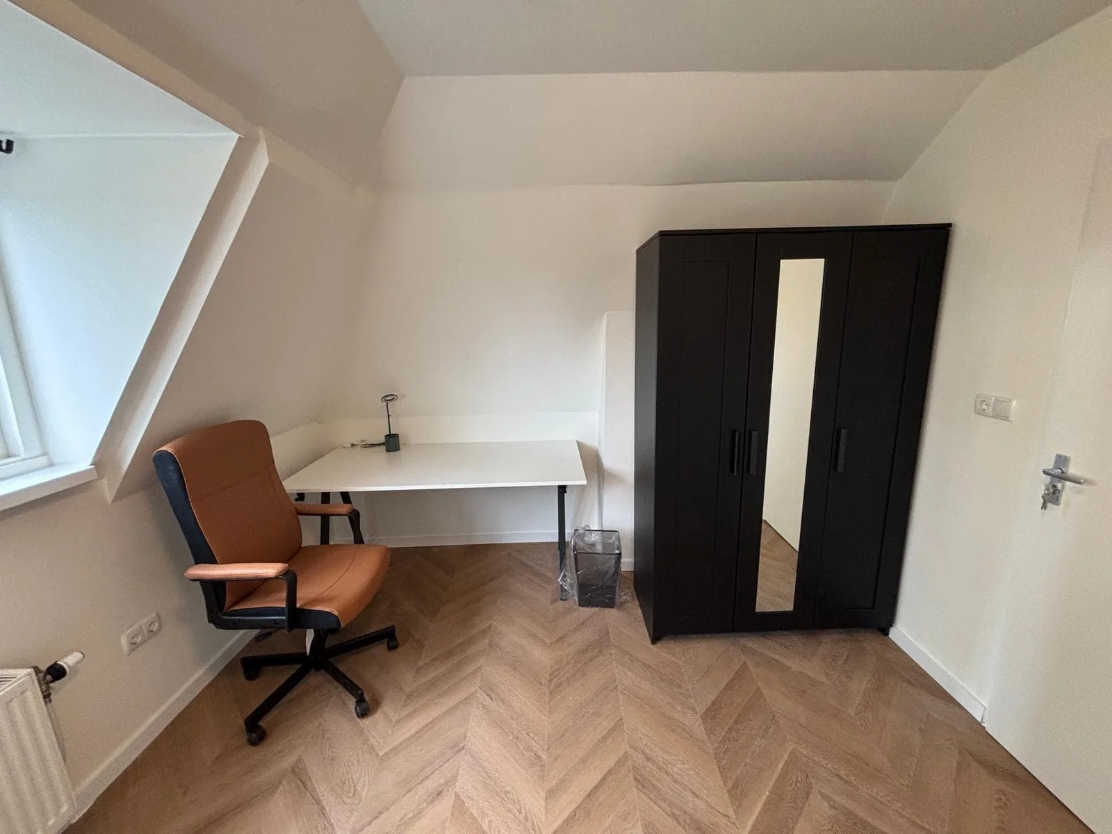 Foto van de Kamer gelegen aan de Loosduinseweg in Den Haag