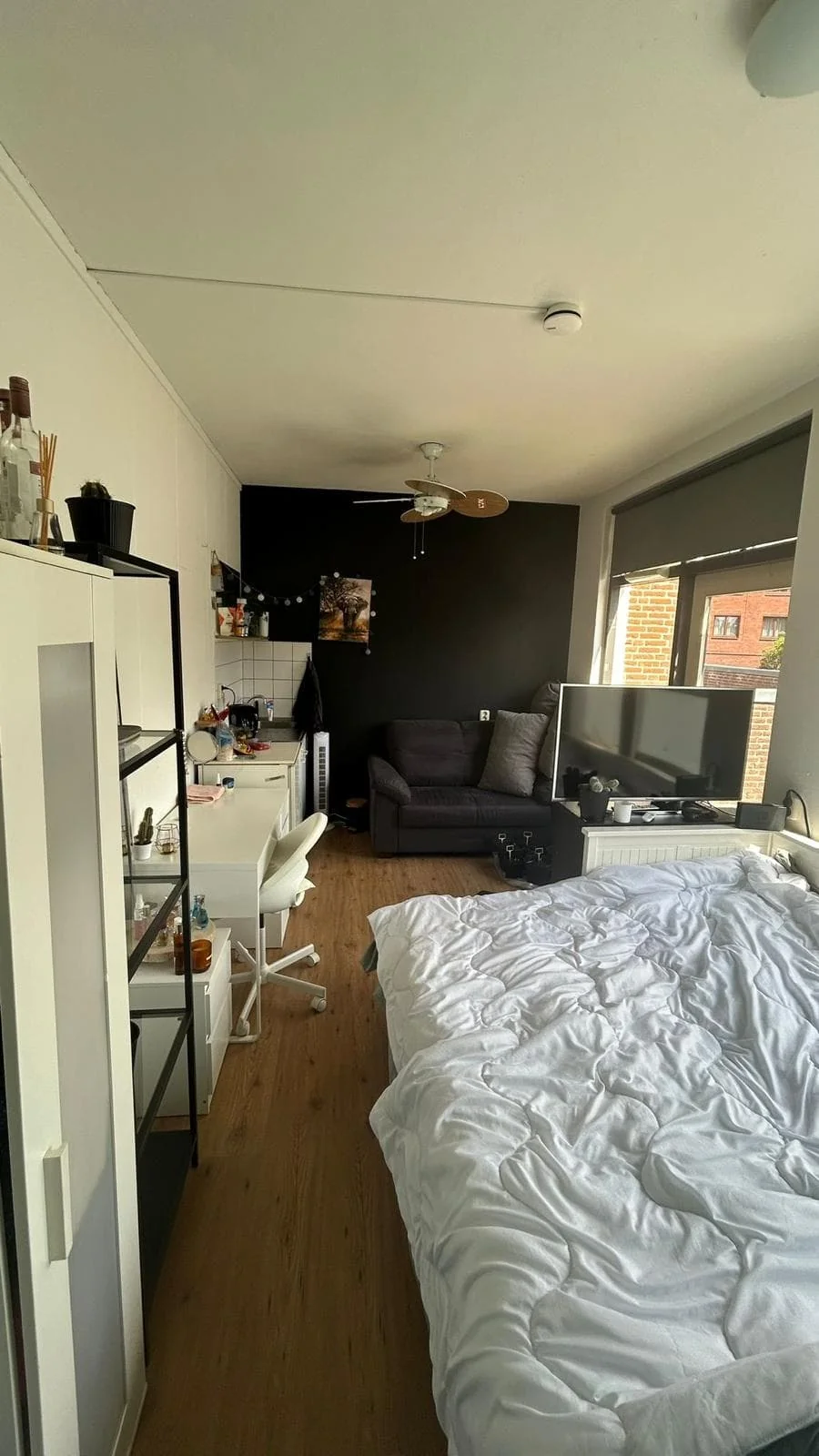 geblurde versie van de foto als achtergrond