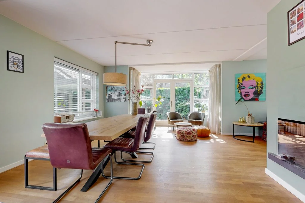 geblurde versie van de foto als achtergrond