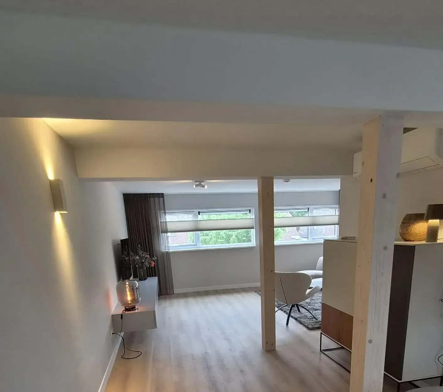 geblurde versie van de foto als achtergrond