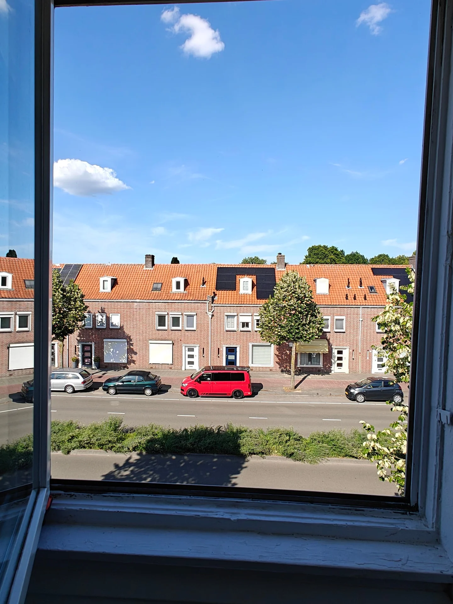 geblurde versie van de foto als achtergrond