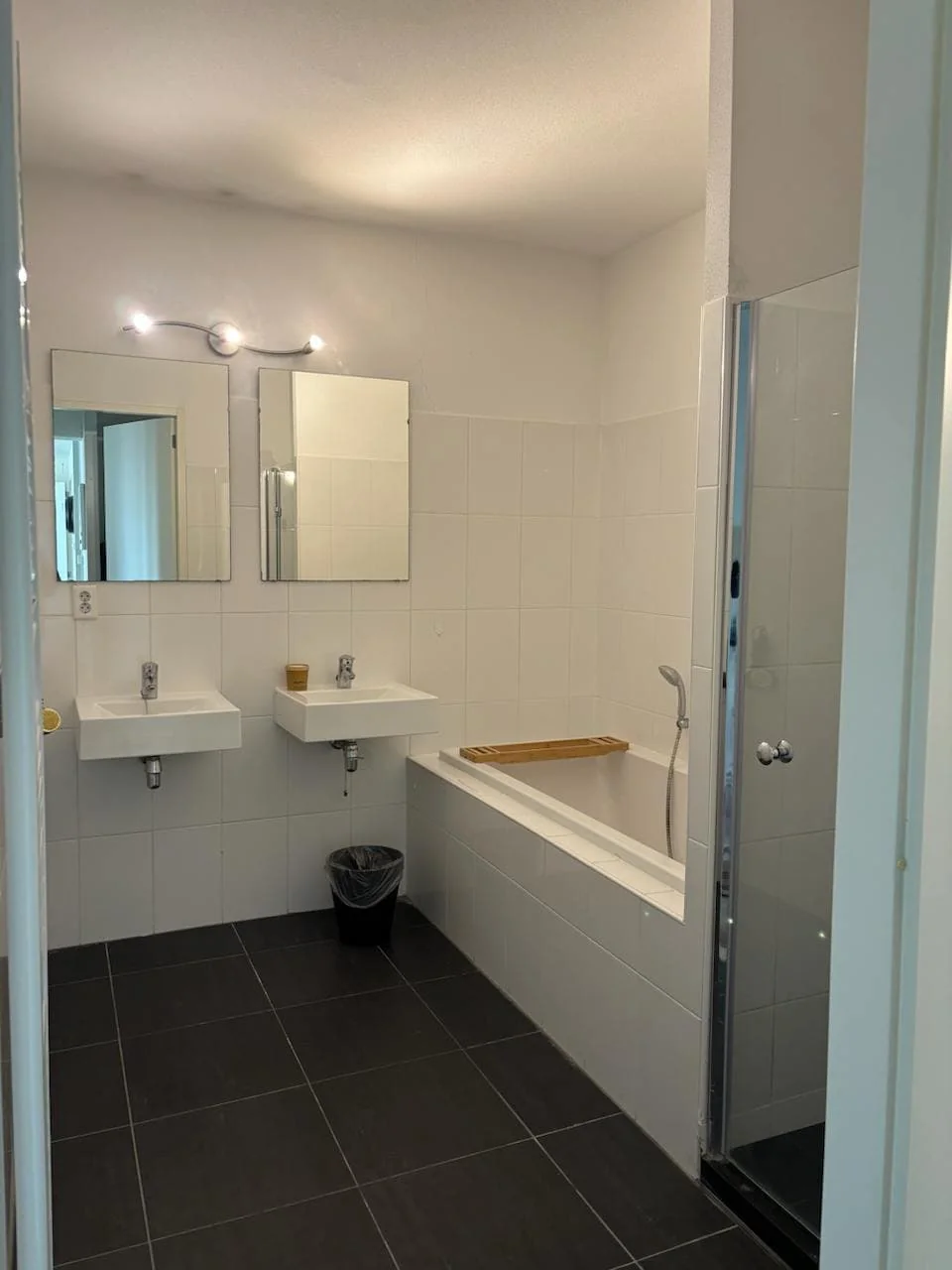 Foto van de Appartement gelegen aan de Koningin Wilhelminaplein in Amsterdam