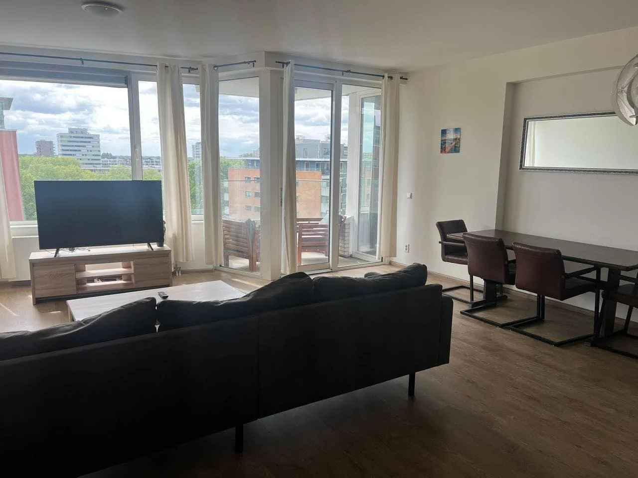 Foto van de Appartement gelegen aan de Koningin Wilhelminaplein in Amsterdam