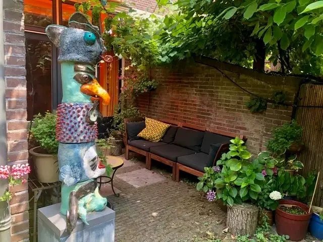 geblurde versie van de foto als achtergrond