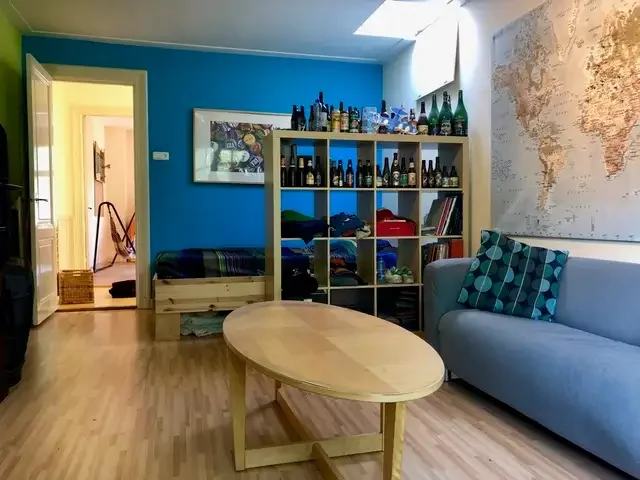geblurde versie van de foto als achtergrond