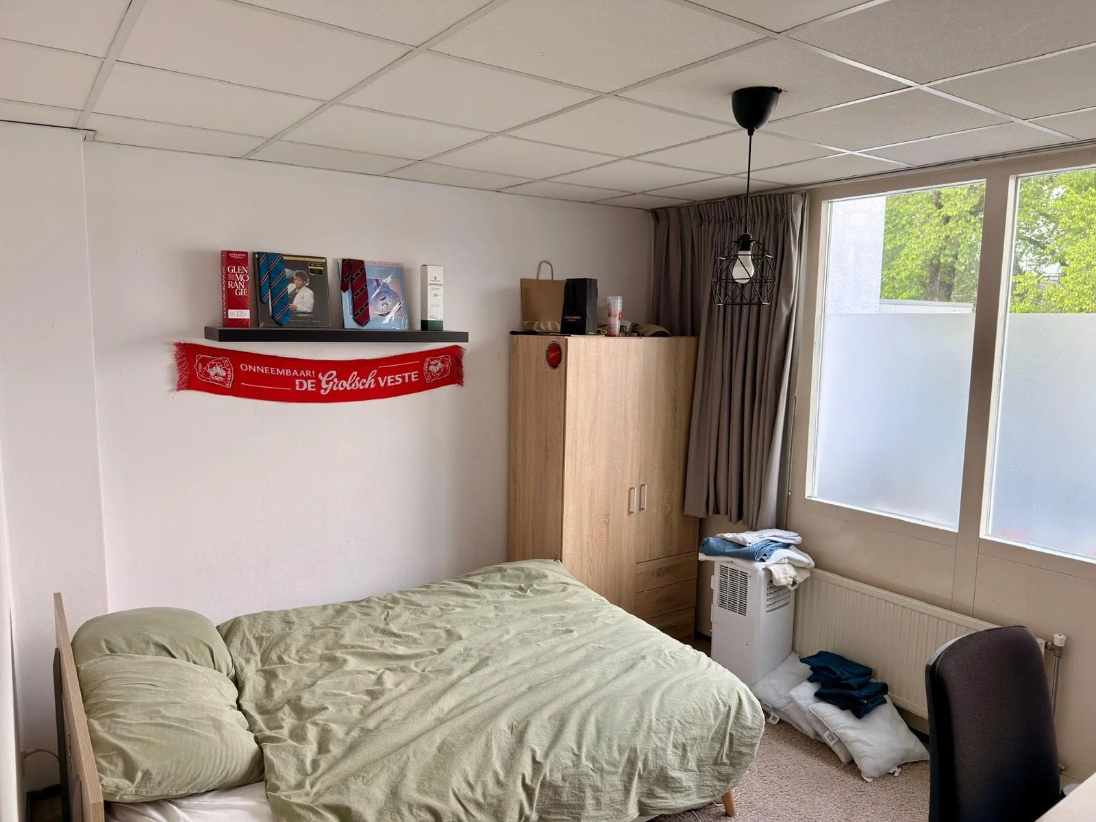 geblurde versie van de foto als achtergrond