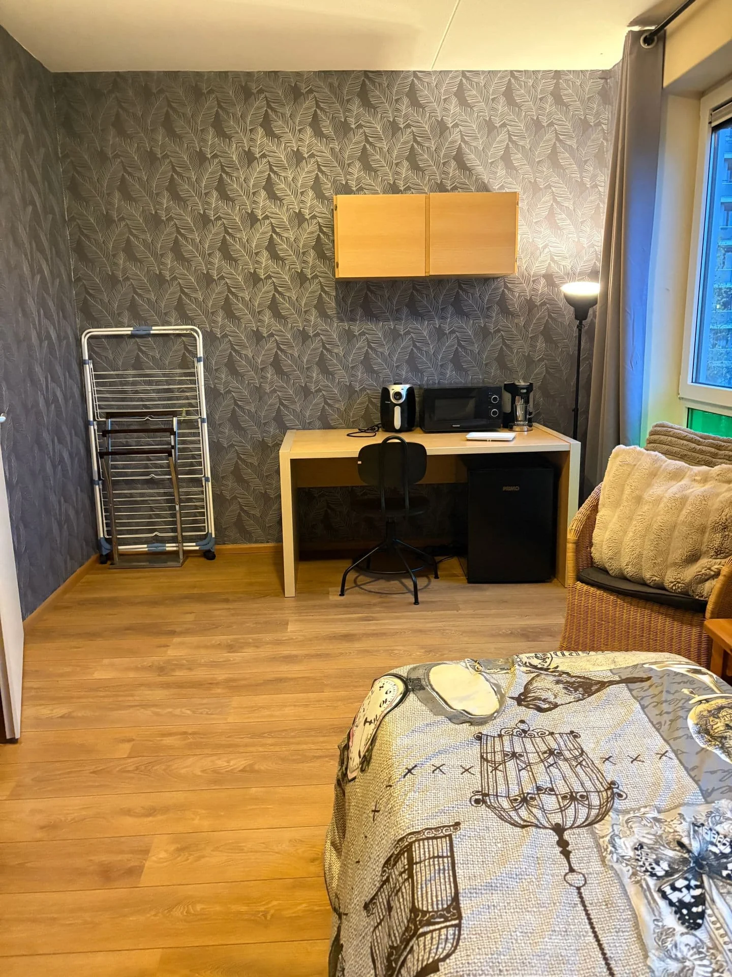 geblurde versie van de foto als achtergrond