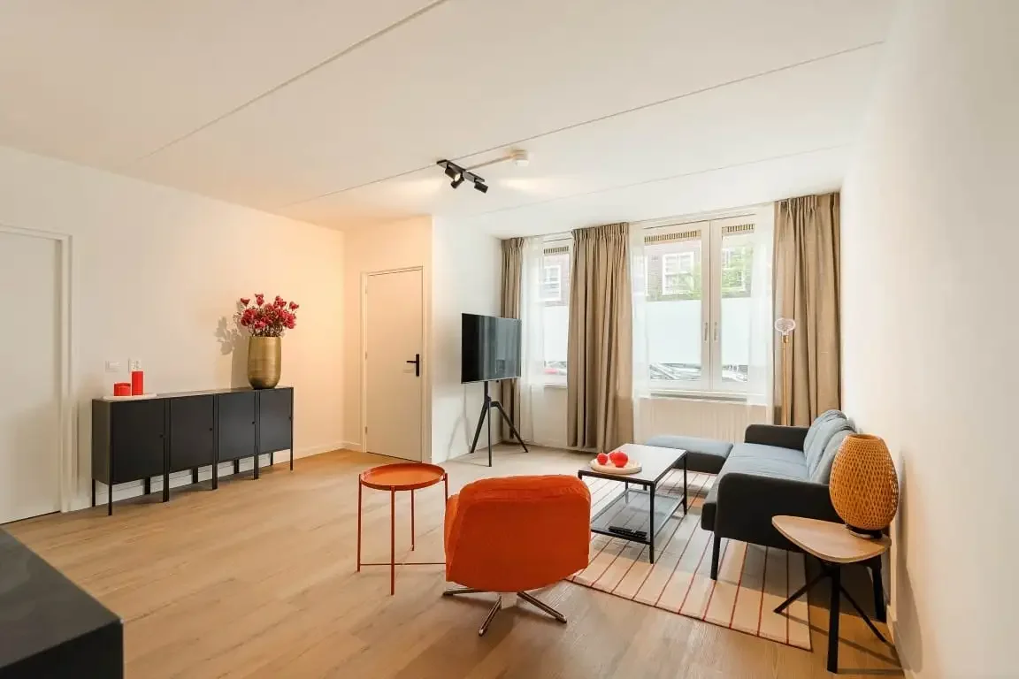 geblurde versie van de foto als achtergrond