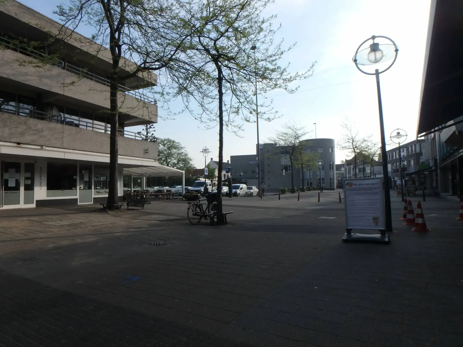 geblurde versie van de foto als achtergrond
