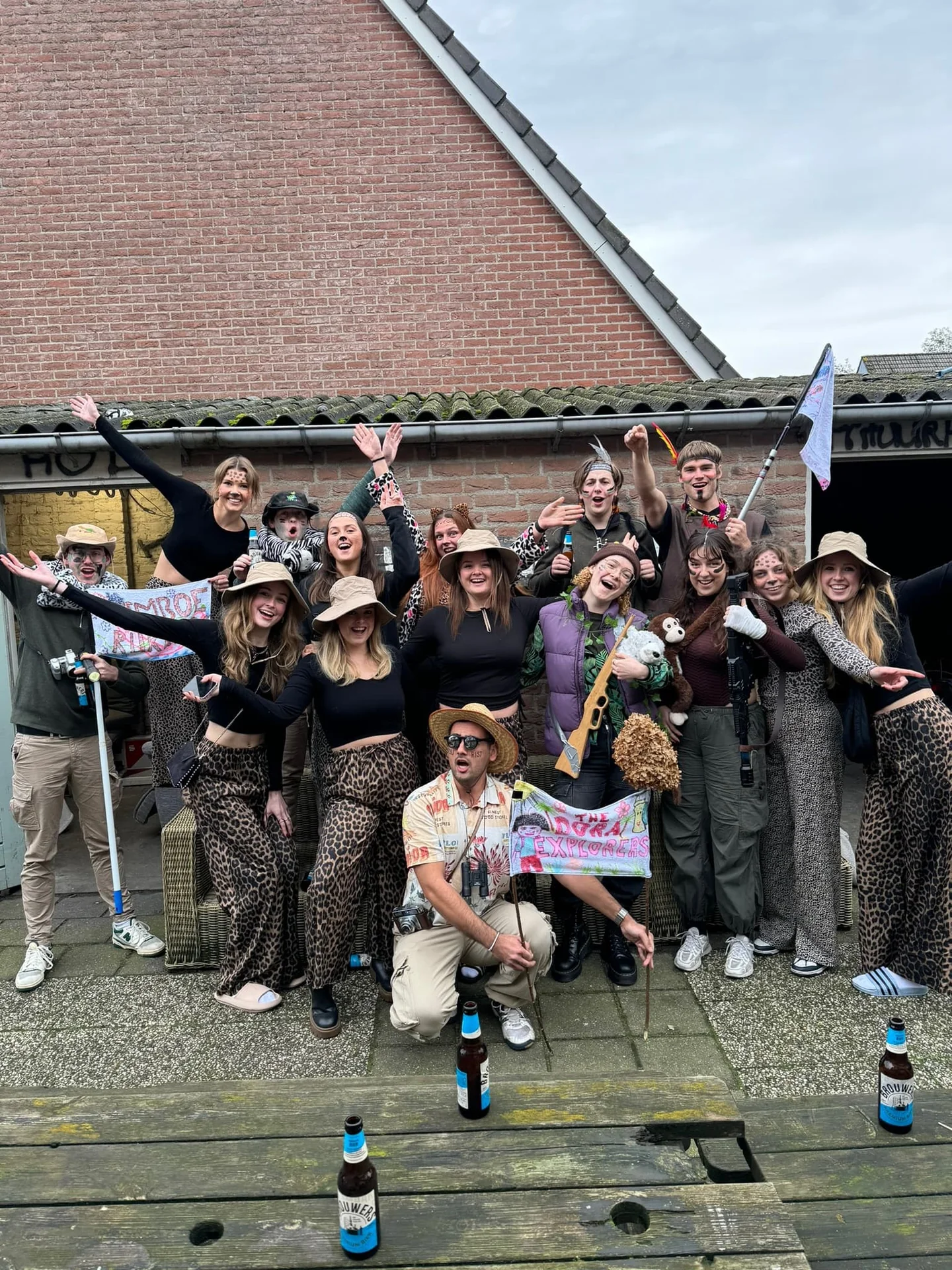 geblurde versie van de foto als achtergrond