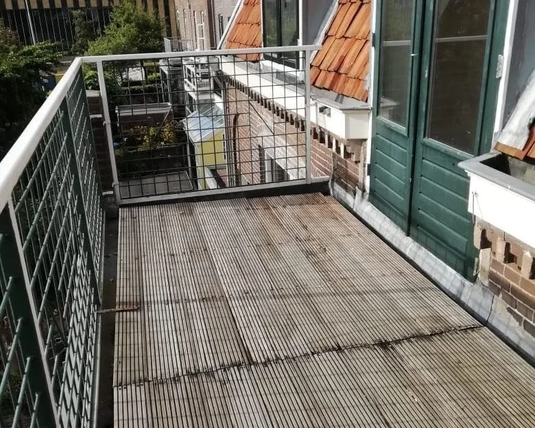 geblurde versie van de foto als achtergrond