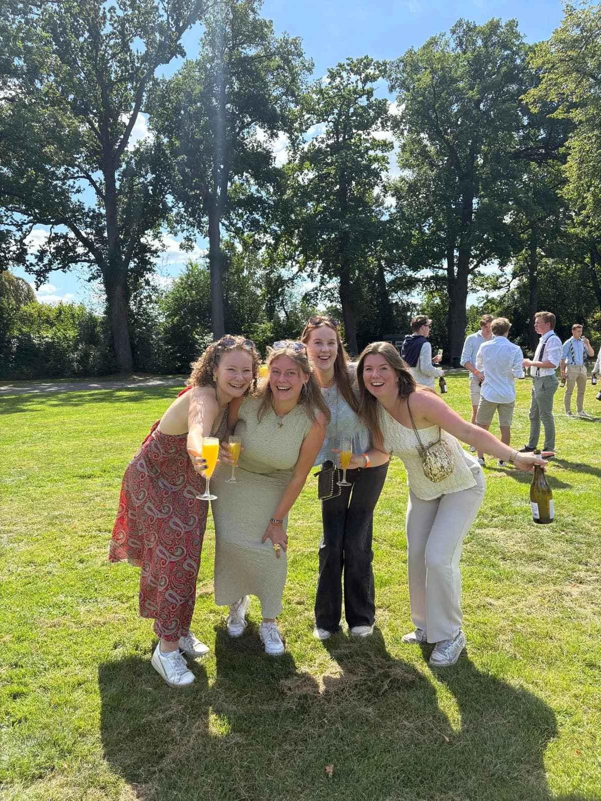 geblurde versie van de foto als achtergrond