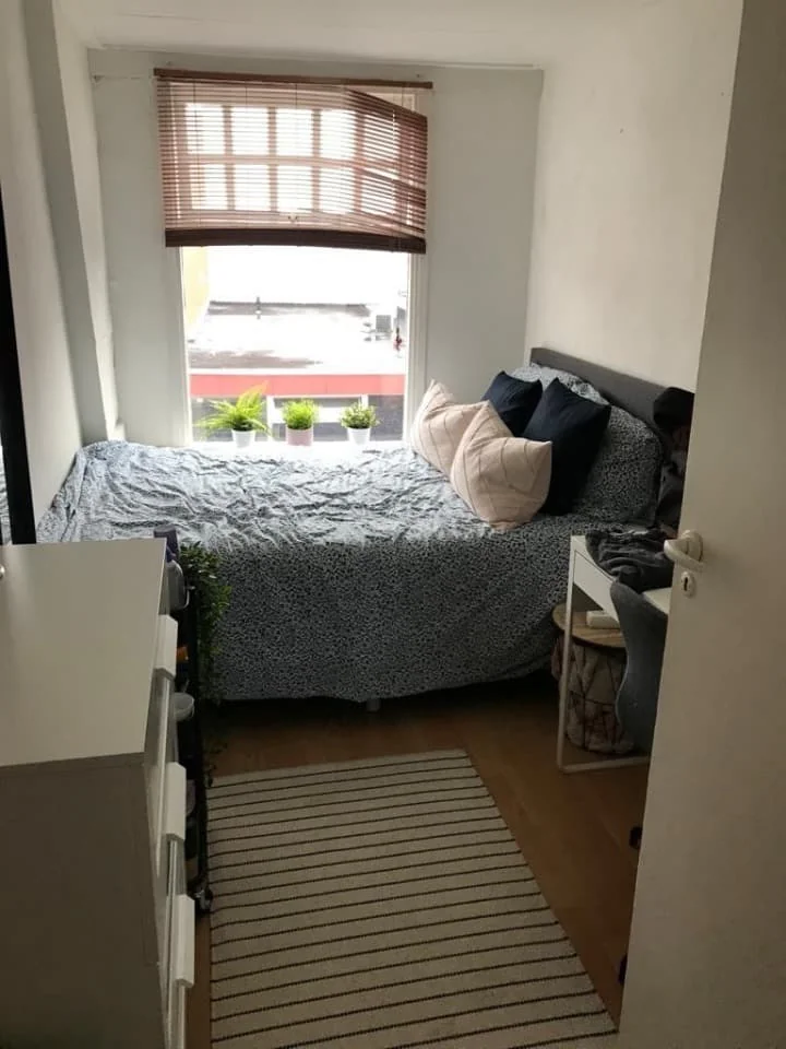 geblurde versie van de foto als achtergrond