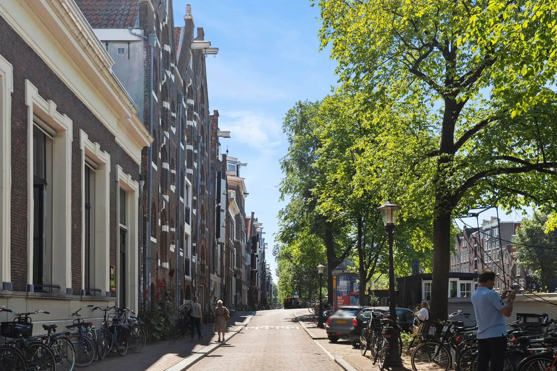 geblurde versie van de foto als achtergrond