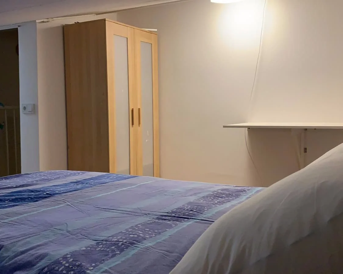 Foto van de Kamer gelegen aan de Van der Woudendijk in Den Haag