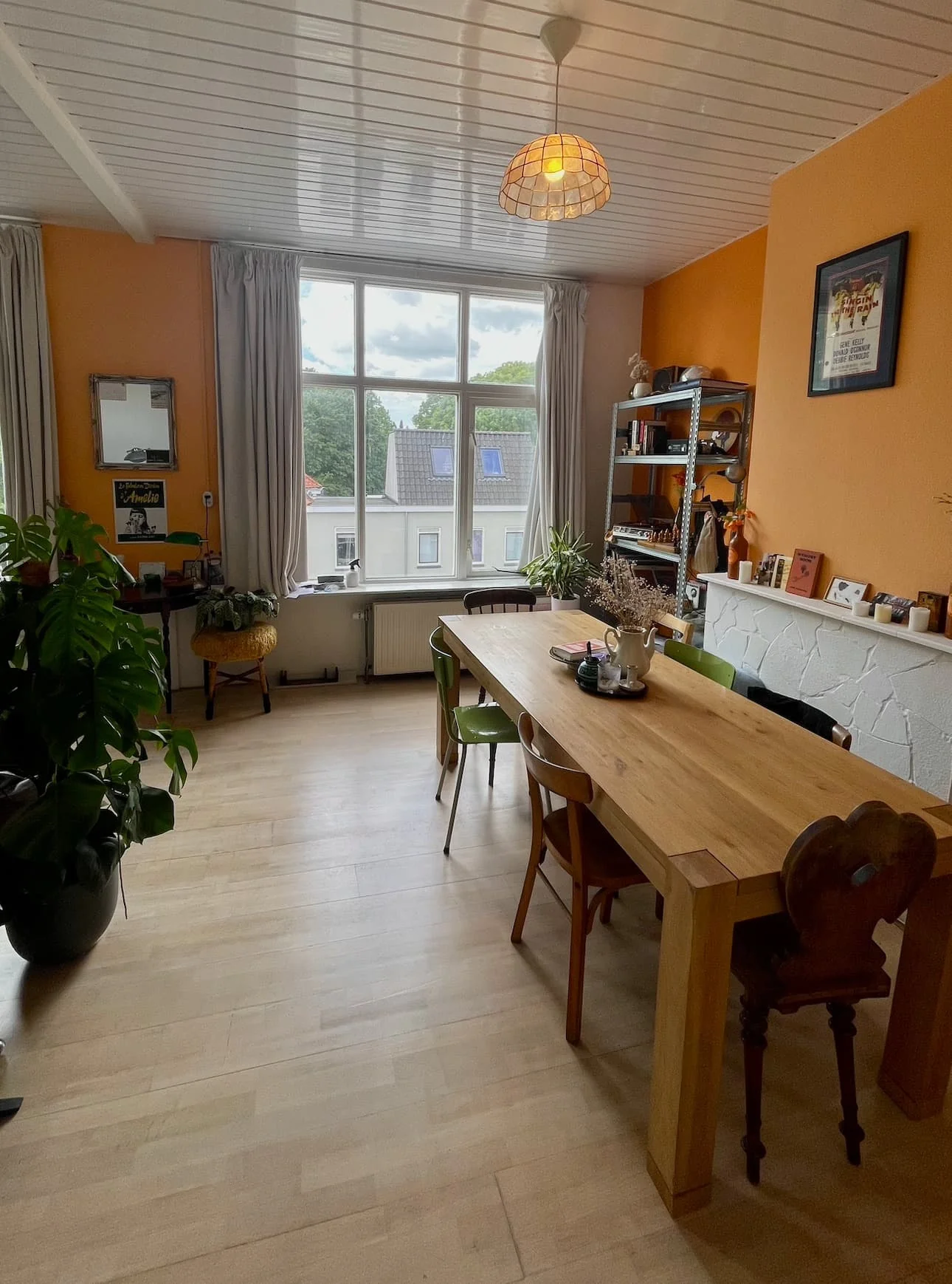 geblurde versie van de foto als achtergrond