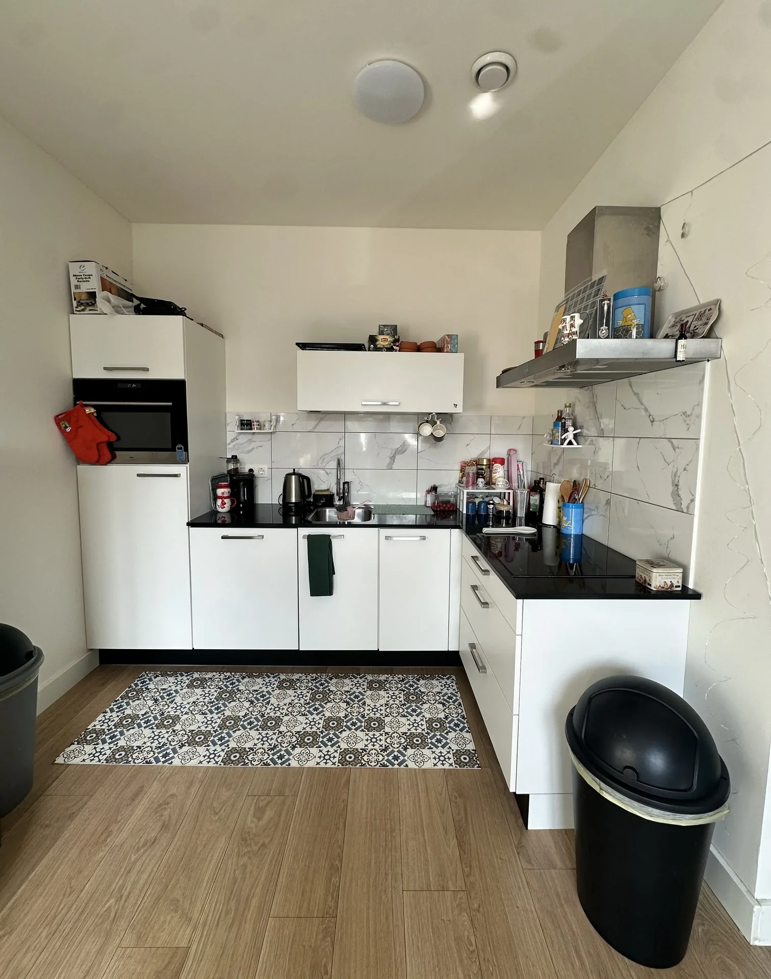 geblurde versie van de foto als achtergrond