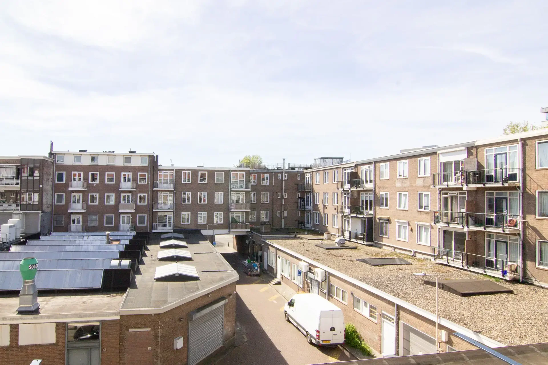 geblurde versie van de foto als achtergrond