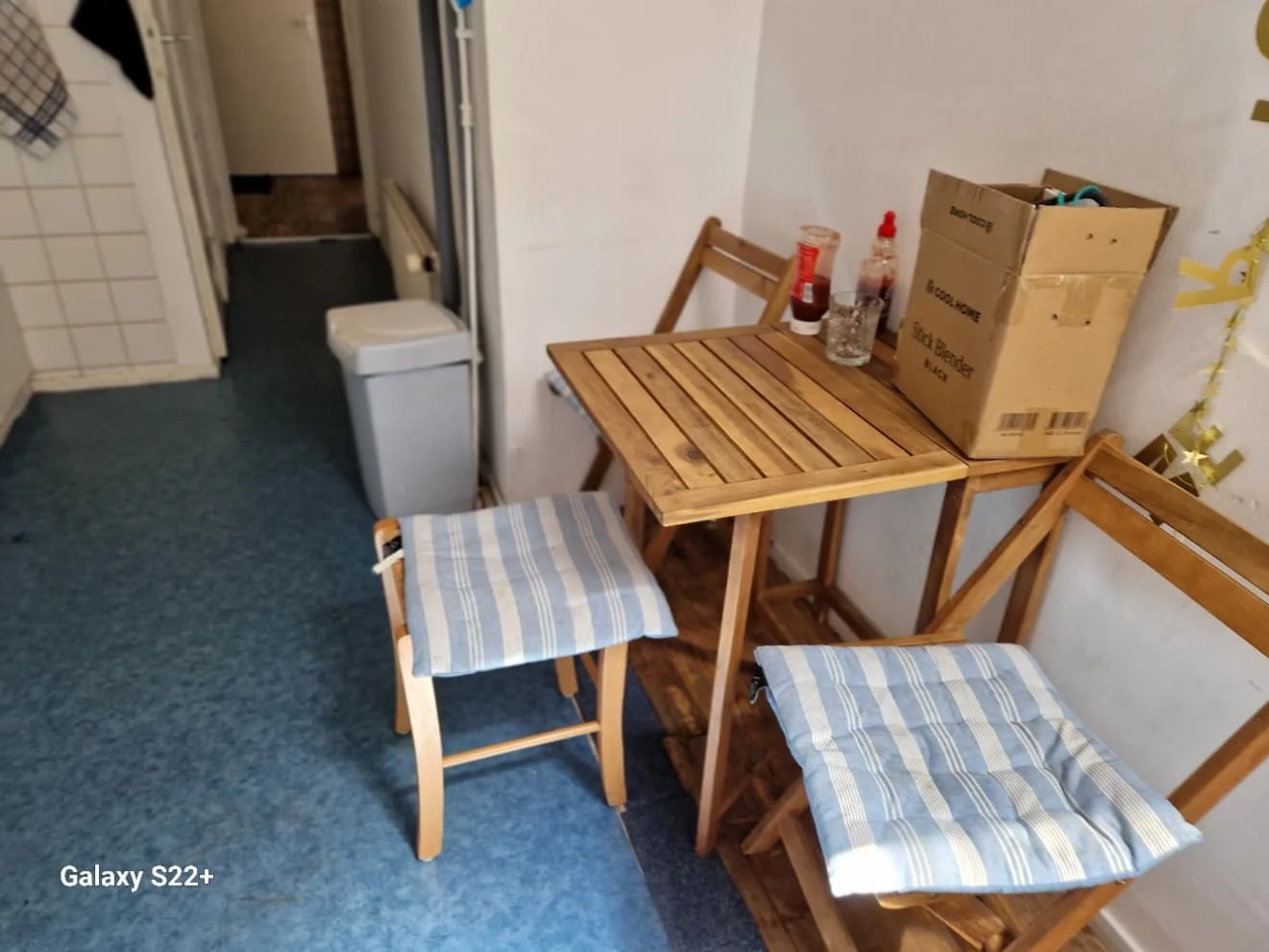 geblurde versie van de foto als achtergrond