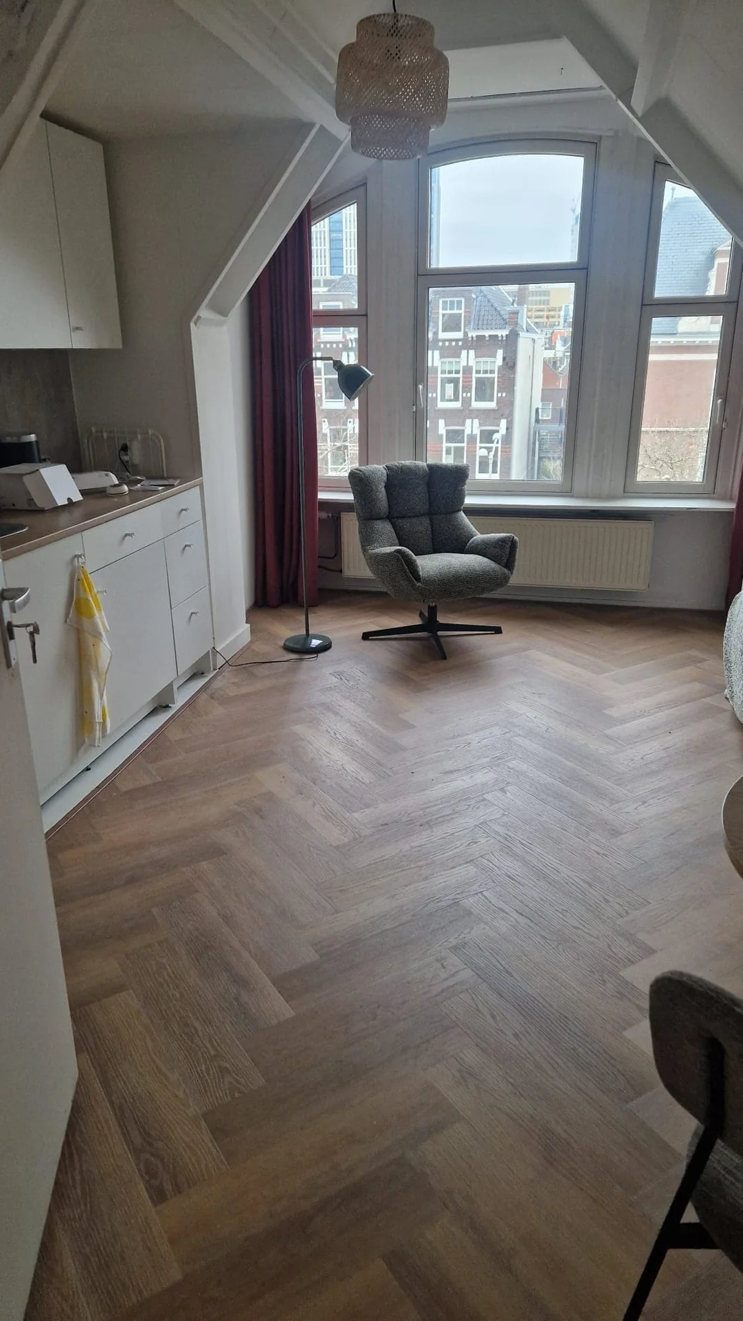geblurde versie van de foto als achtergrond