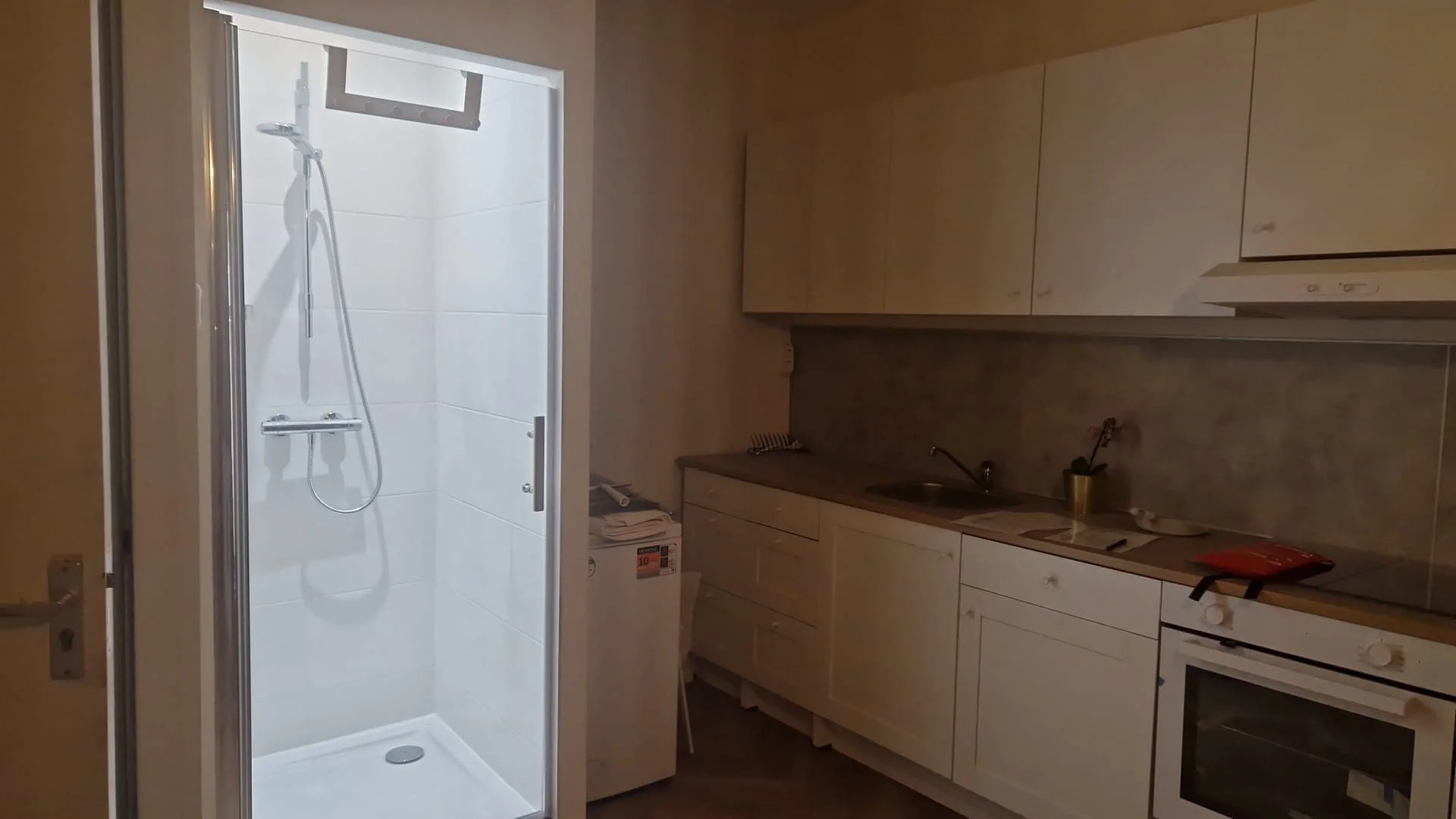 geblurde versie van de foto als achtergrond