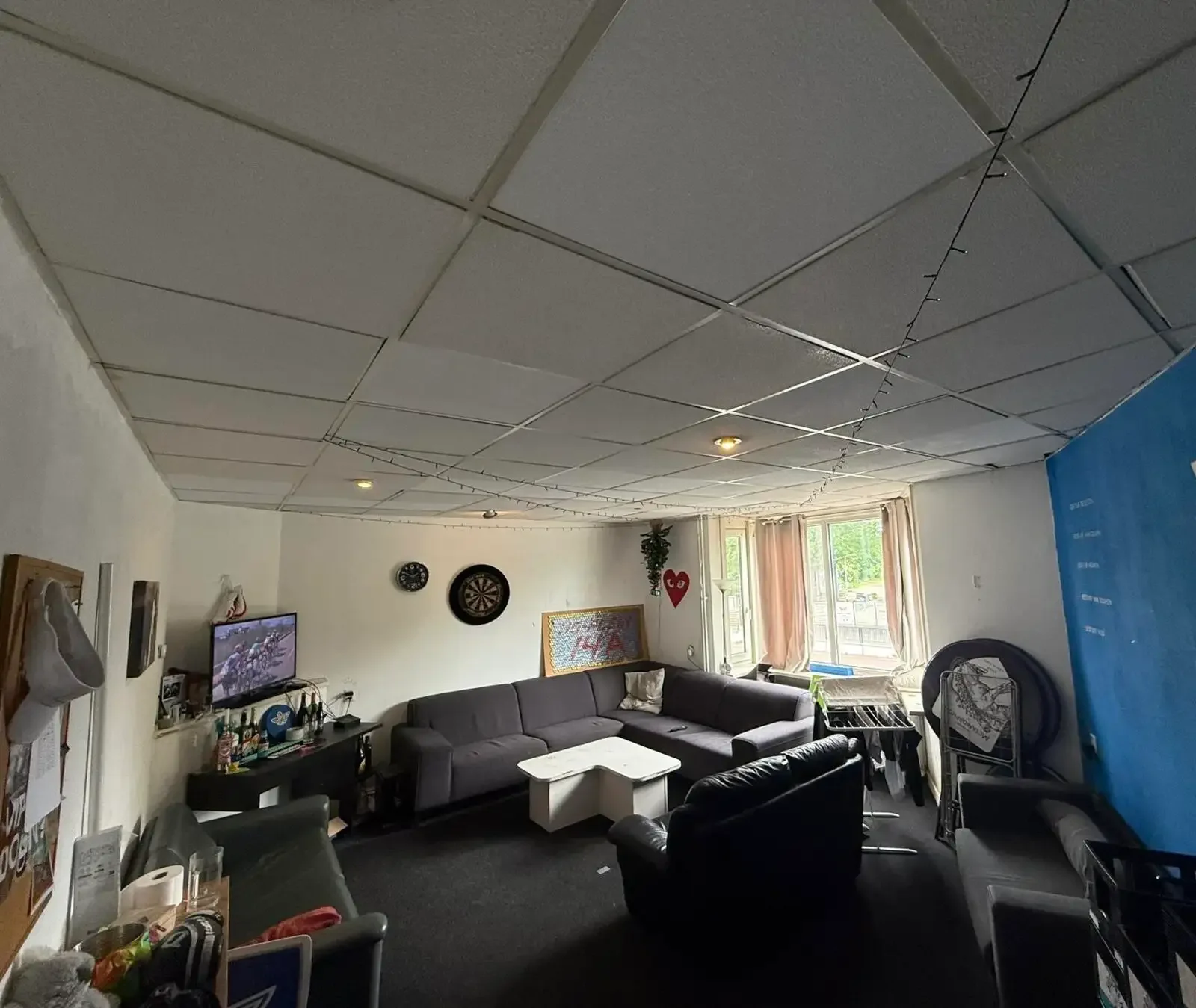 geblurde versie van de foto als achtergrond