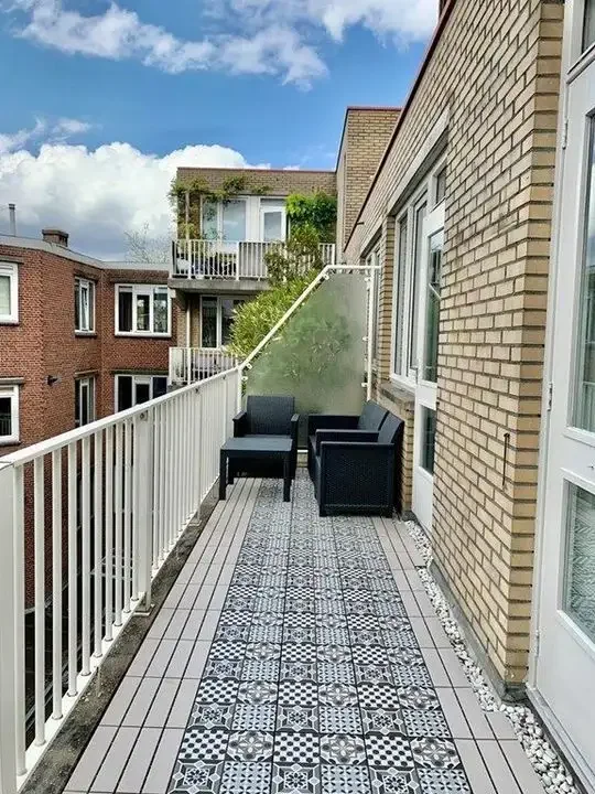 geblurde versie van de foto als achtergrond