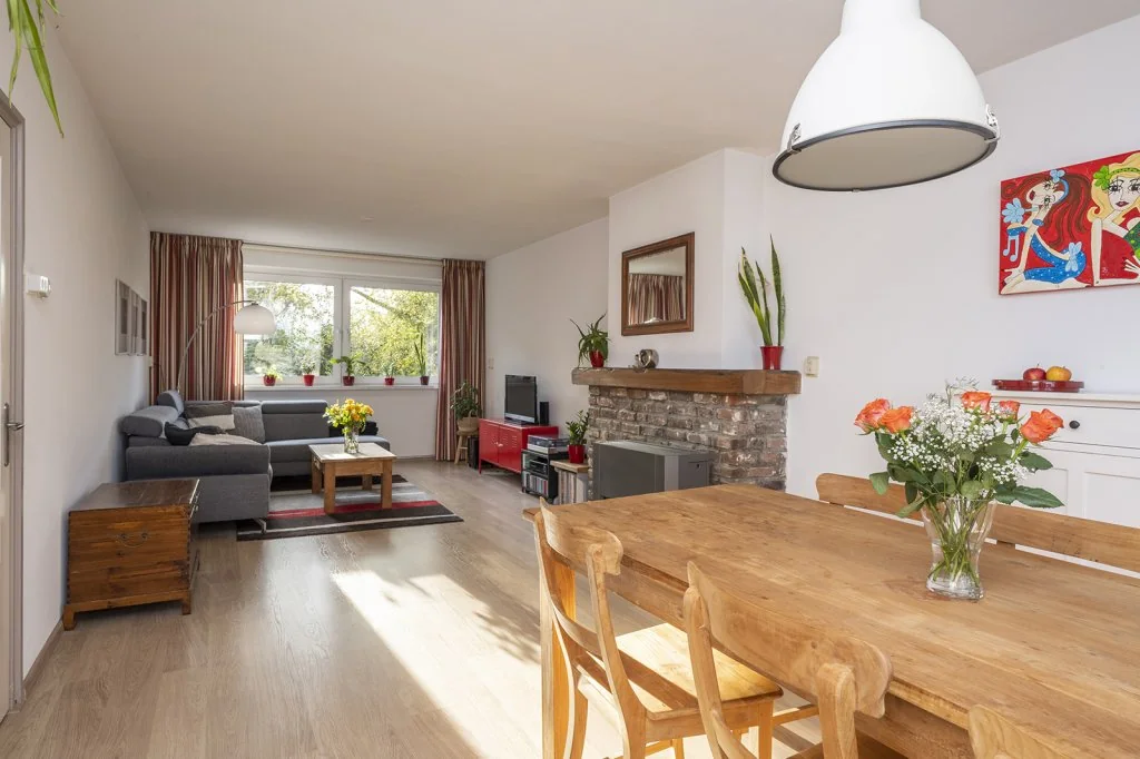 geblurde versie van de foto als achtergrond
