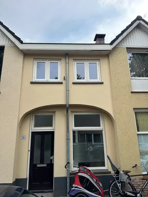geblurde versie van de foto als achtergrond