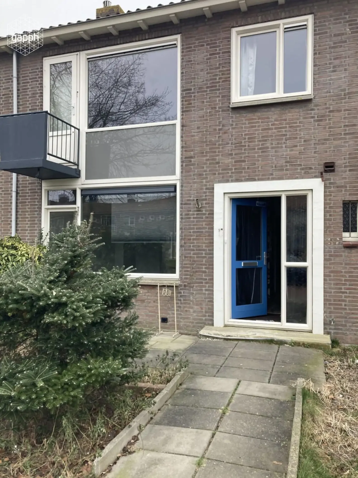 geblurde versie van de foto als achtergrond