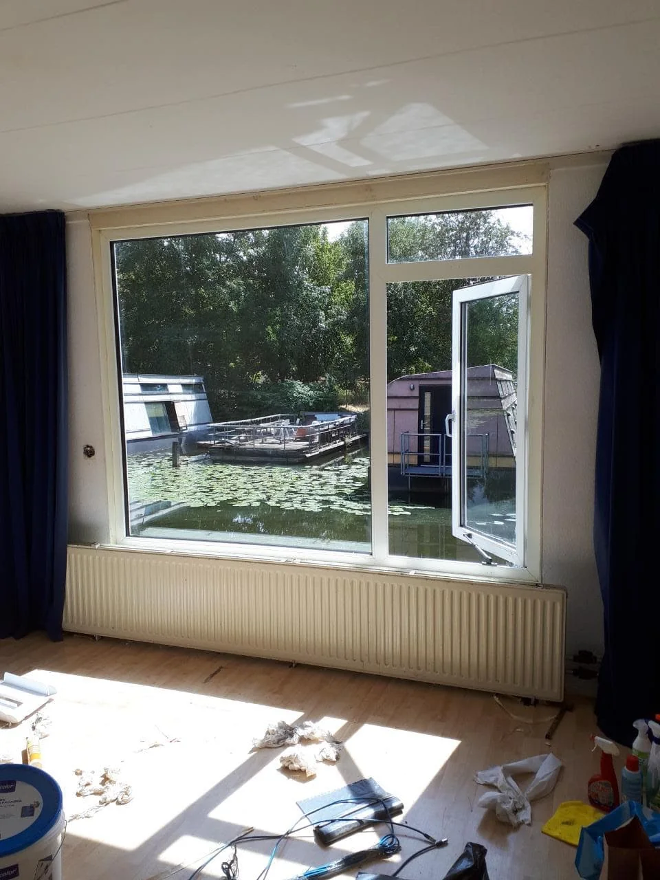 geblurde versie van de foto als achtergrond