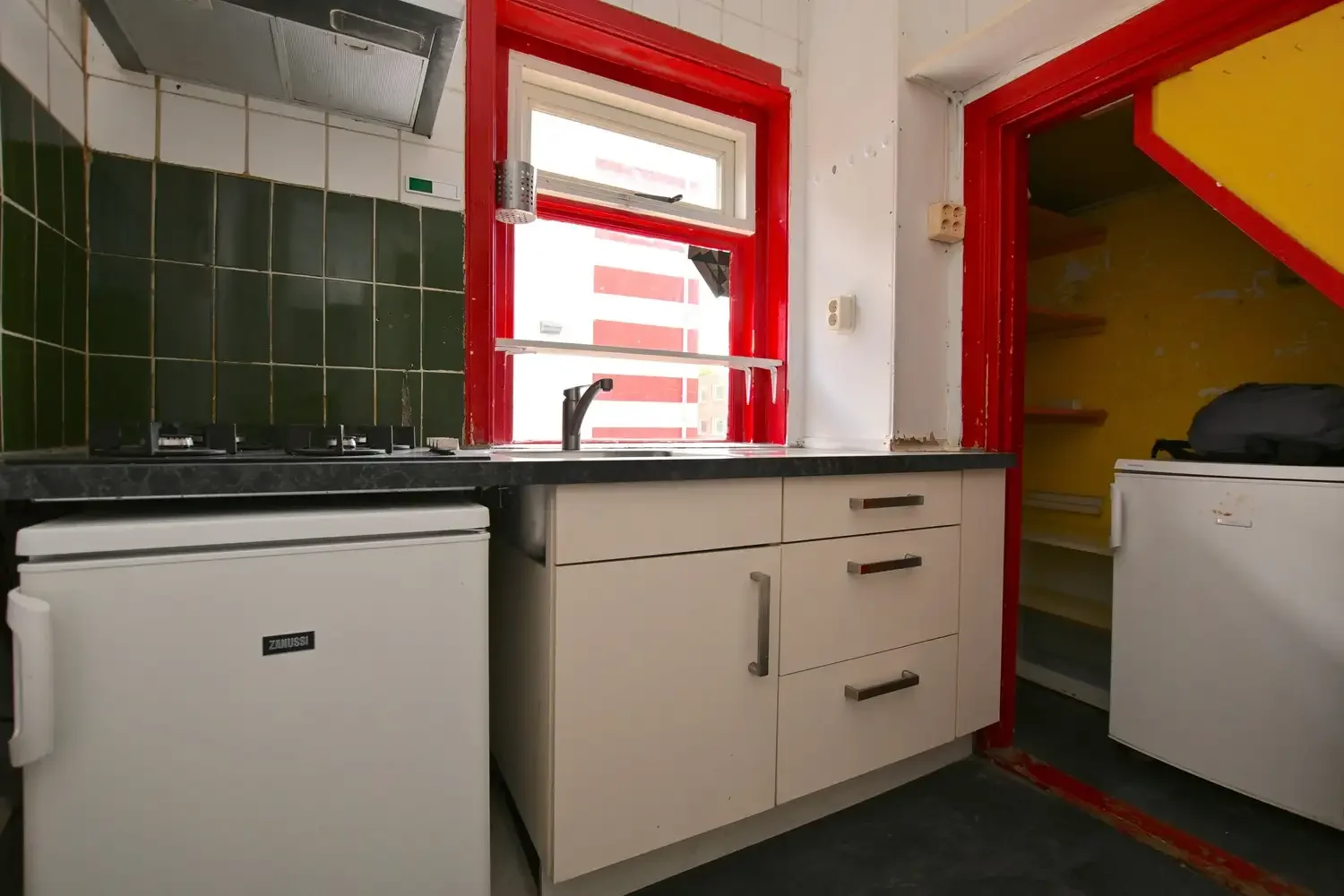 geblurde versie van de foto als achtergrond