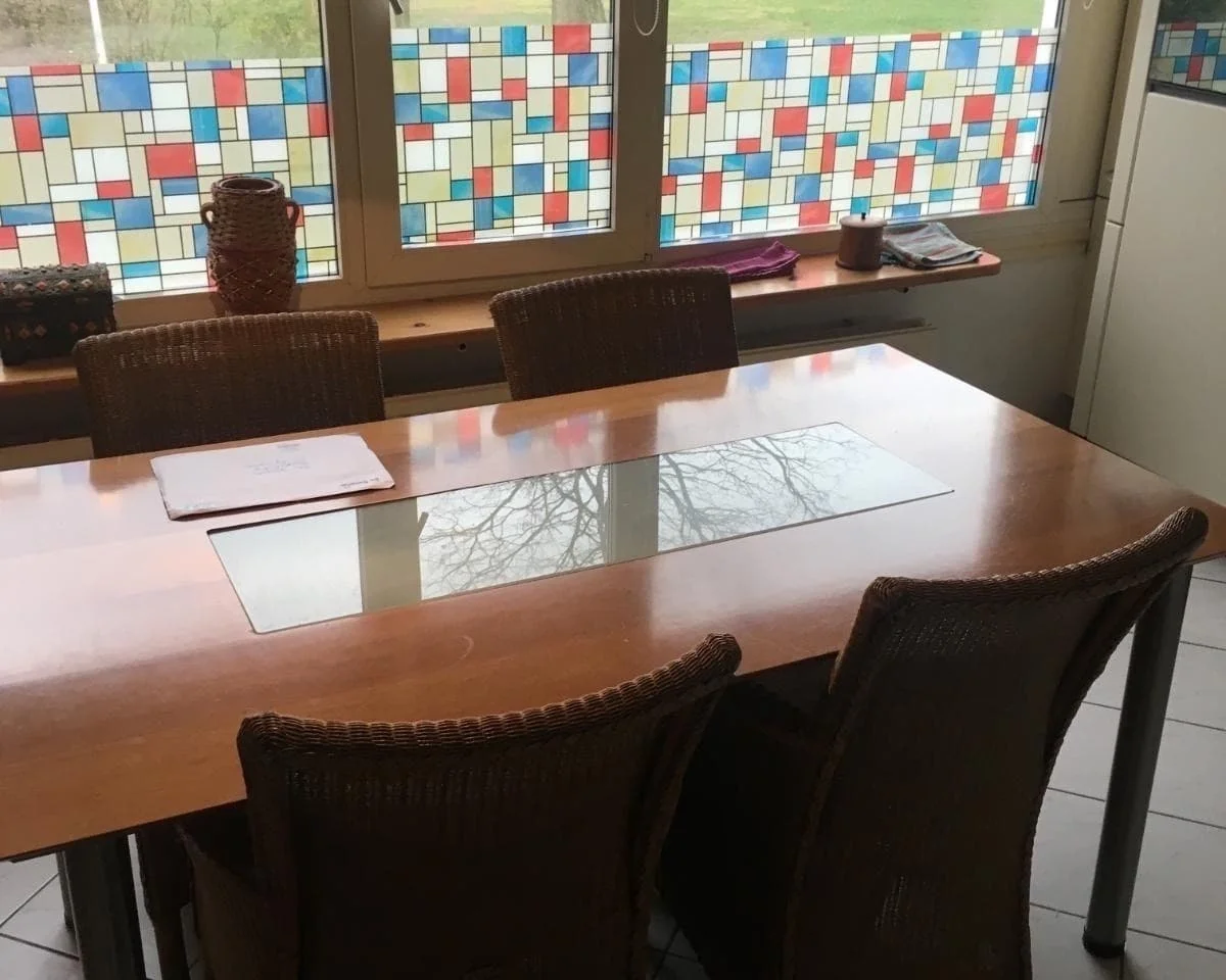 geblurde versie van de foto als achtergrond