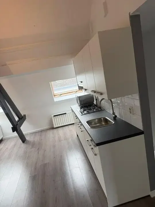 geblurde versie van de foto als achtergrond