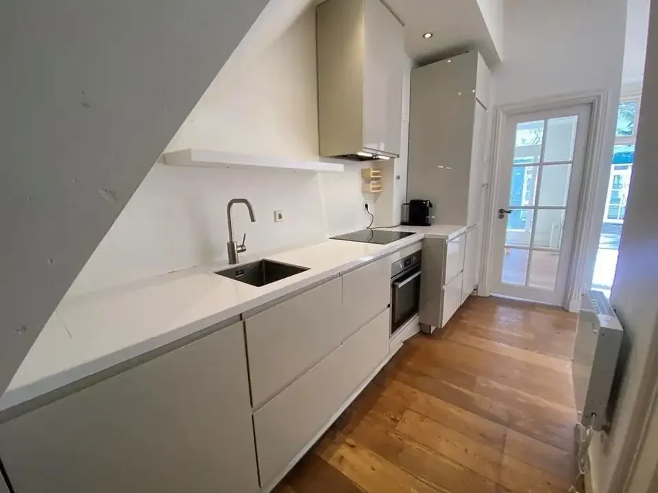 geblurde versie van de foto als achtergrond
