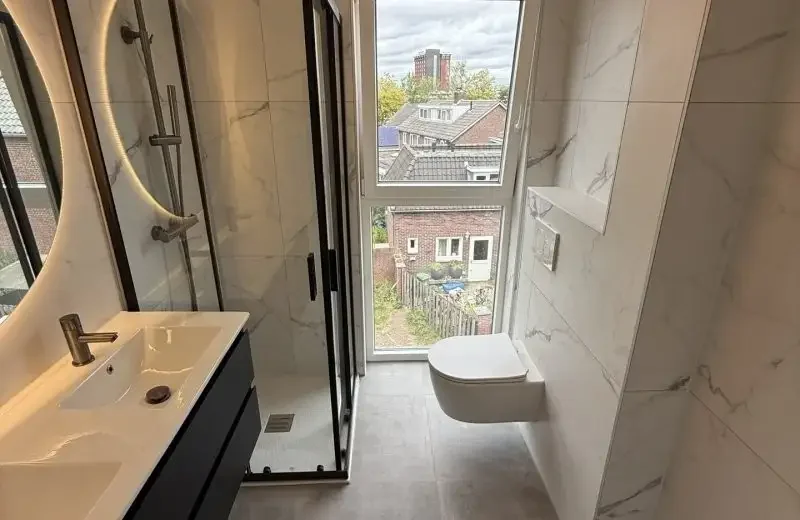 geblurde versie van de foto als achtergrond