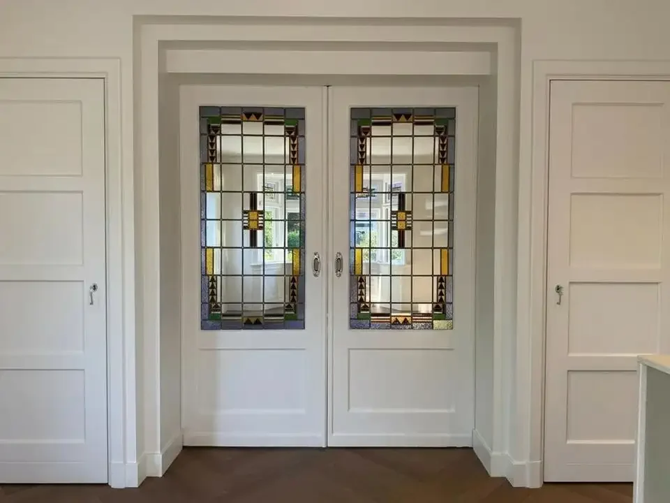 geblurde versie van de foto als achtergrond