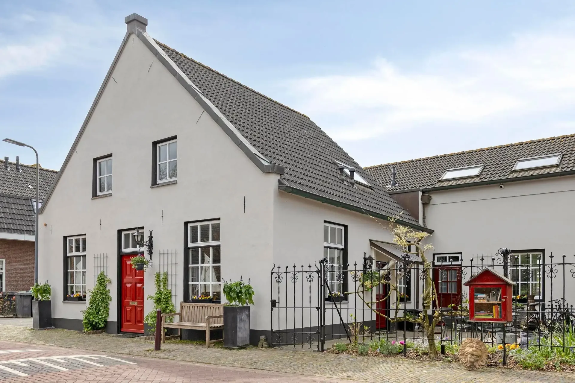geblurde versie van de foto als achtergrond