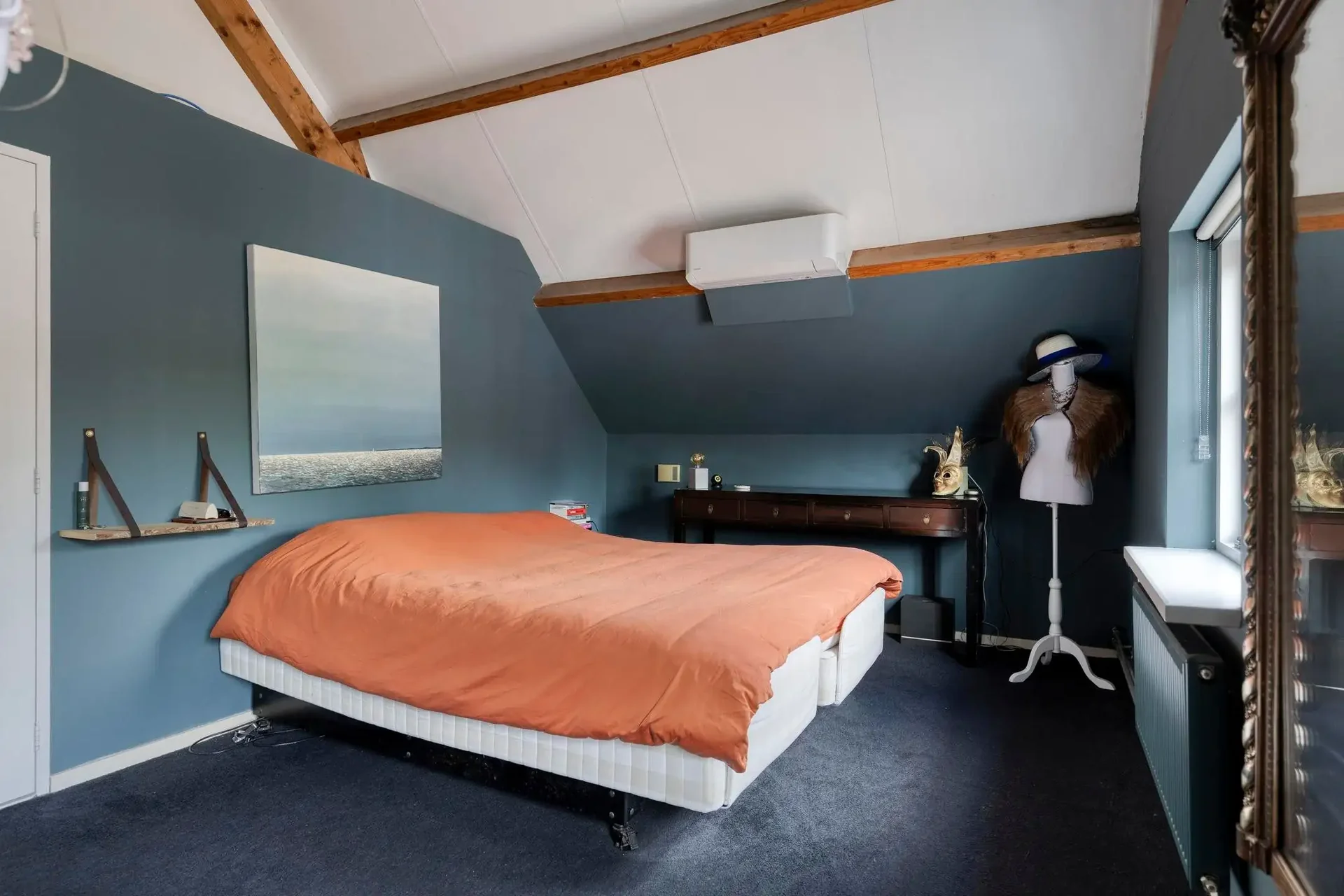 geblurde versie van de foto als achtergrond