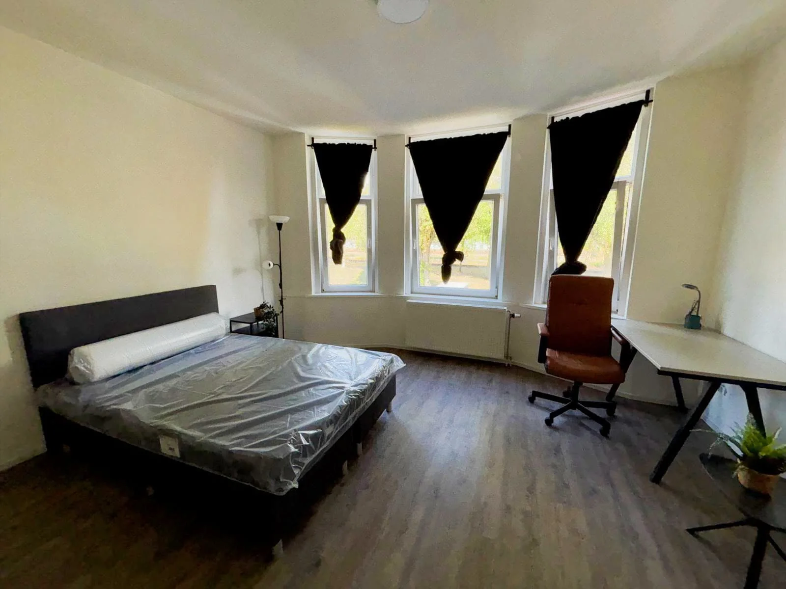 Foto van de Kamer gelegen aan de West-Varkenoordseweg in Rotterdam