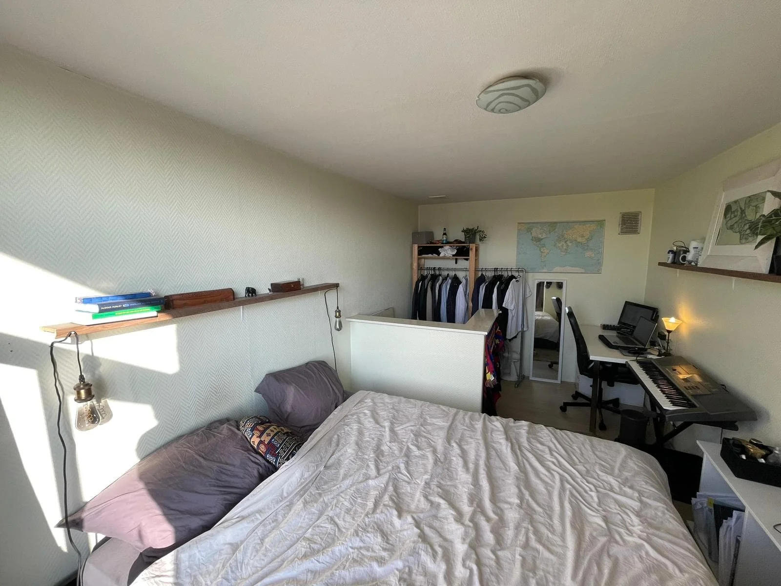 Foto van de Kamer gelegen aan de Goeverneurlaan in Den Haag