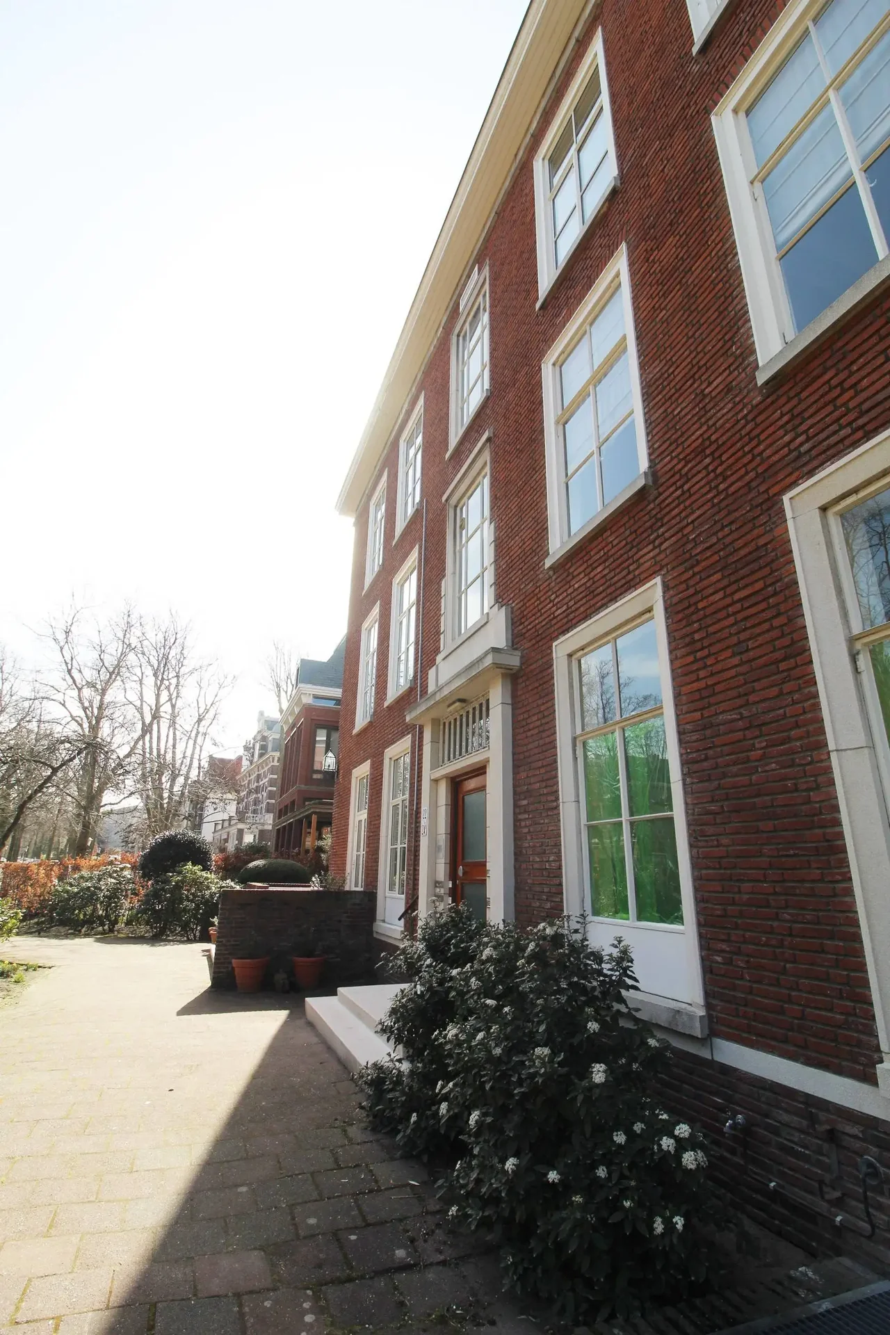 Foto van de Appartement gelegen aan de Parkweg in Den Haag