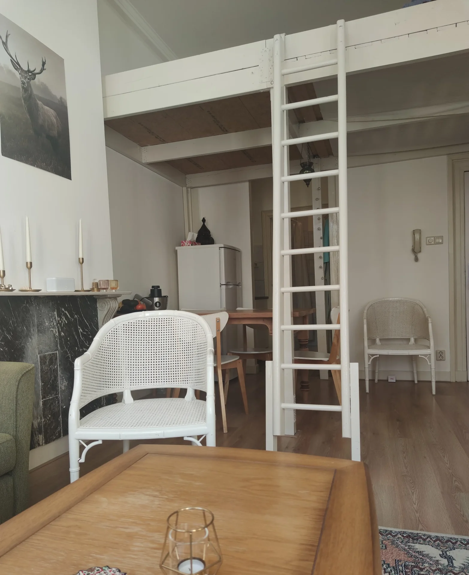 geblurde versie van de foto als achtergrond