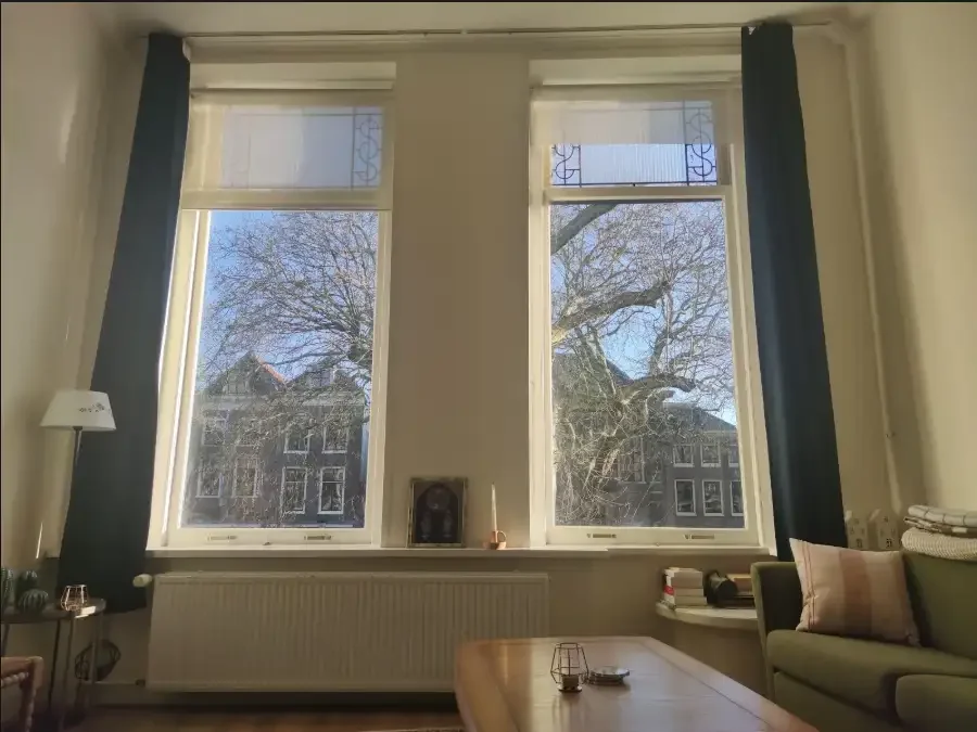 geblurde versie van de foto als achtergrond