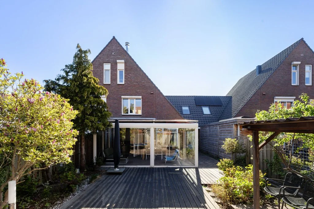 geblurde versie van de foto als achtergrond
