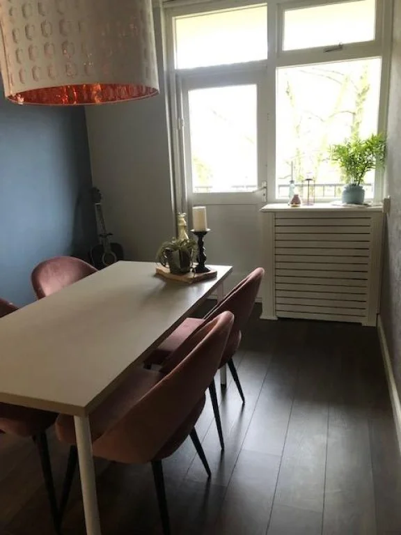 geblurde versie van de foto als achtergrond