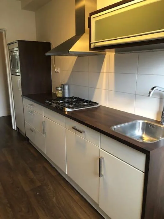 geblurde versie van de foto als achtergrond