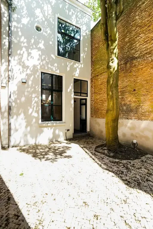Foto van de Appartement gelegen aan de Buitenhof in Den Haag